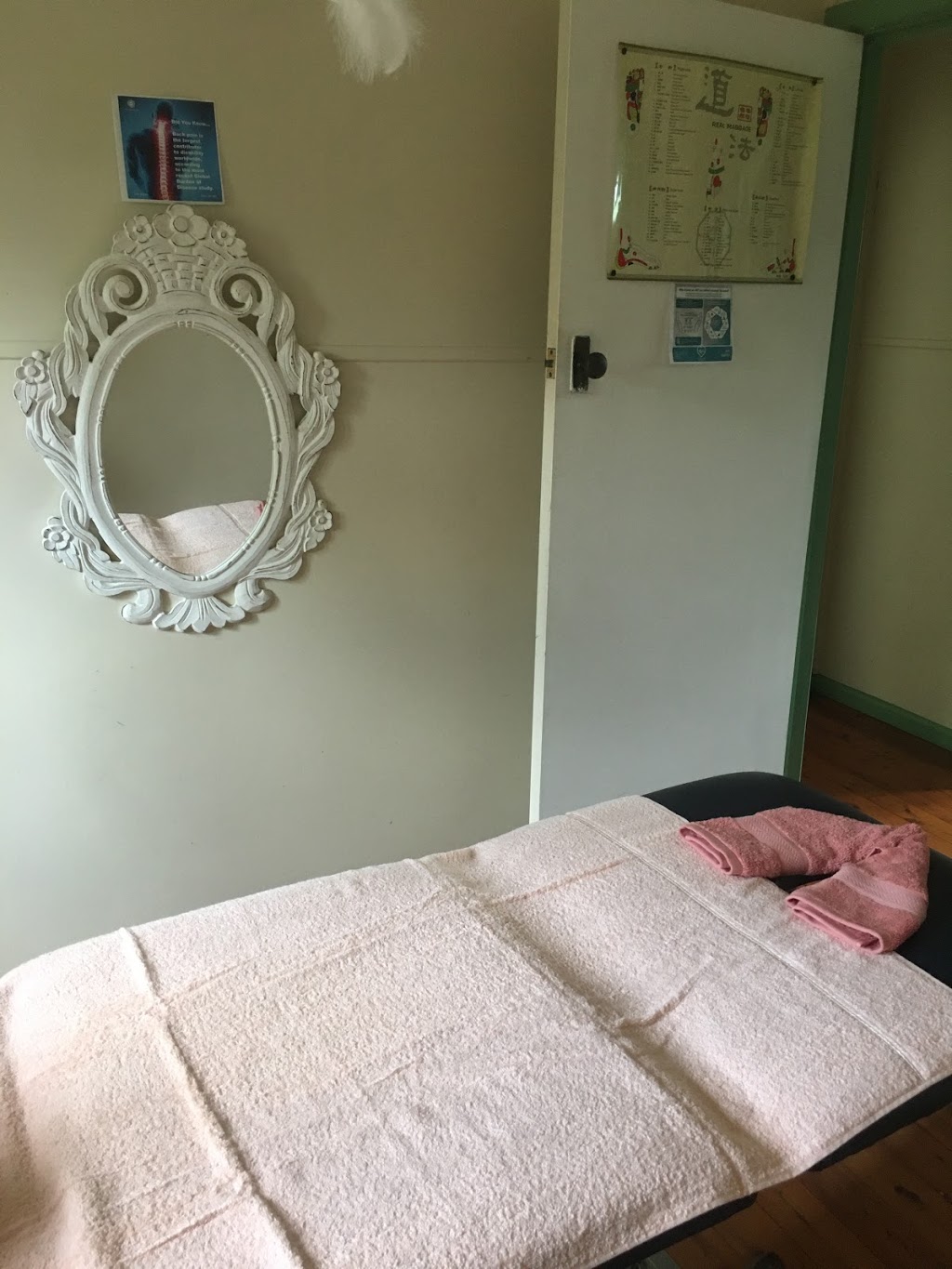 Massage Dry Needle & Yoga | 304 Gan Gan Rd, One Mile NSW 2316, Australia | Phone: 0429 825 068