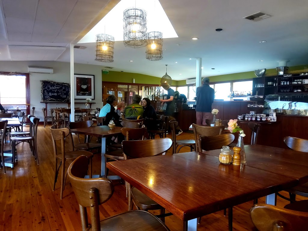 The Crossing Cafe | 295 George St, Deniliquin NSW 2710, Australia | Phone: (03) 5881 7827