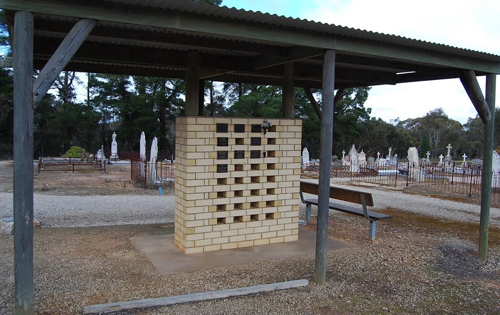 Macclesfield Cemetery | cemetery | 2 Magins Rd, Macclesfield SA 5153, Australia