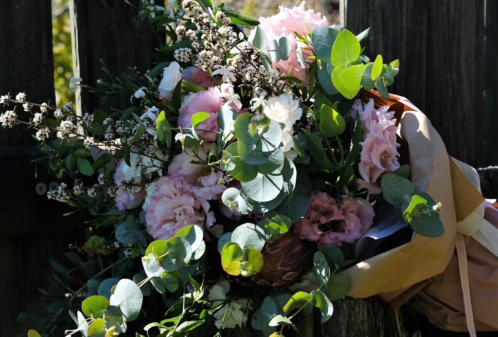 Wild Blossoms Floral Co | florist | 15 Merinda Dr, Port Macquarie NSW 2444, Australia | 0418603725 OR +61 418 603 725