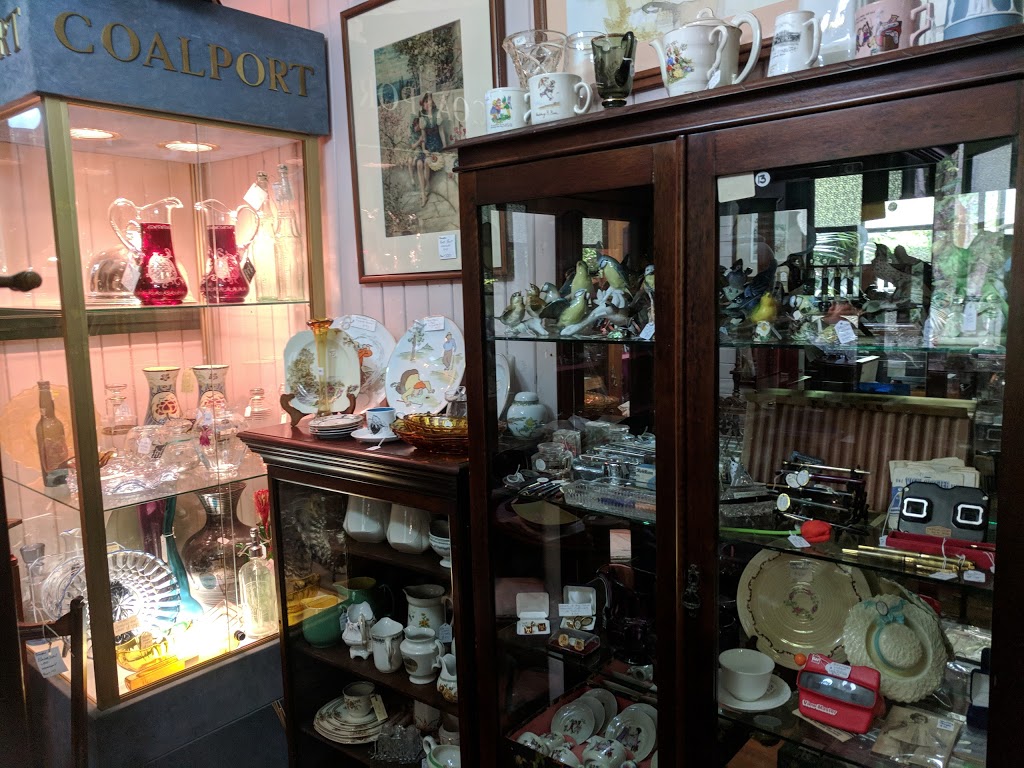 Geordie Lane Antiques & Old Wares | cafe | 2 Benecke Rd, Balmoral Ridge QLD 4552, Australia | 0754999222 OR +61 7 5499 9222