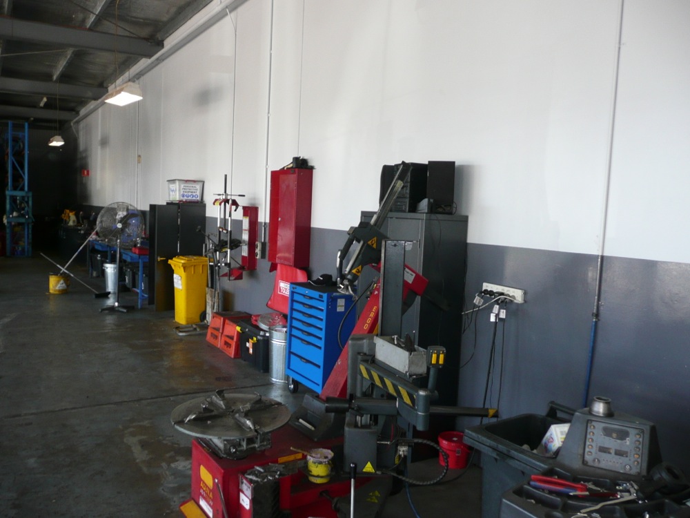 Kmart Tyre & Auto Service Salisbury | car repair | 57 Commercial Rd, Salisbury SA 5108, Australia | 0881988216 OR +61 8 8198 8216