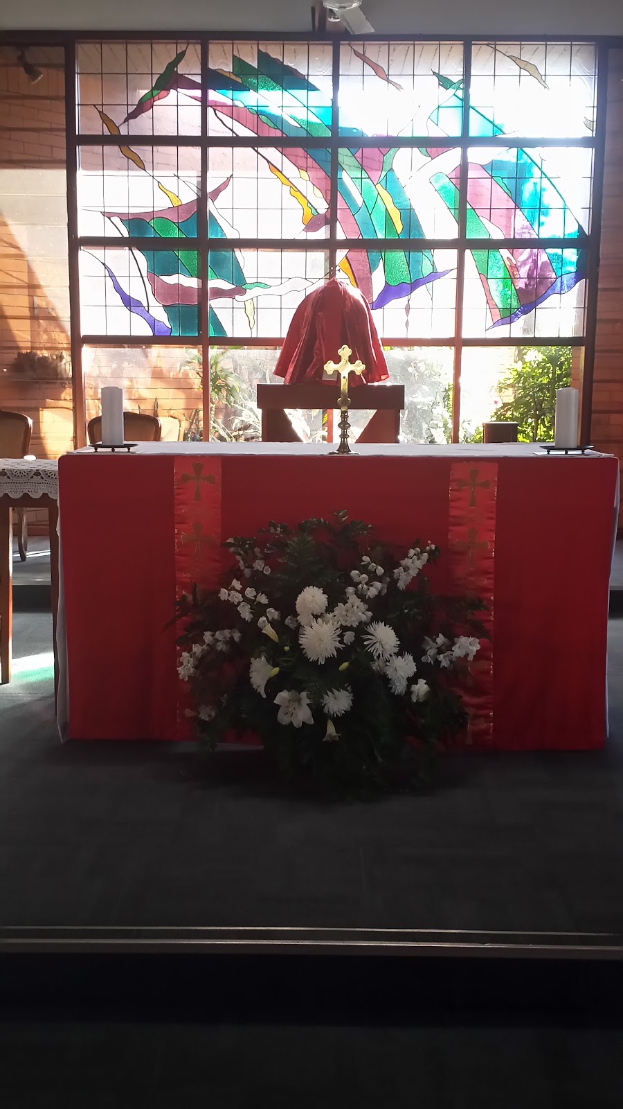 St Itas Catholic Church | church | 247 Gladstone Rd, Dutton Park QLD 4102, Australia | 0738442744 OR +61 7 3844 2744