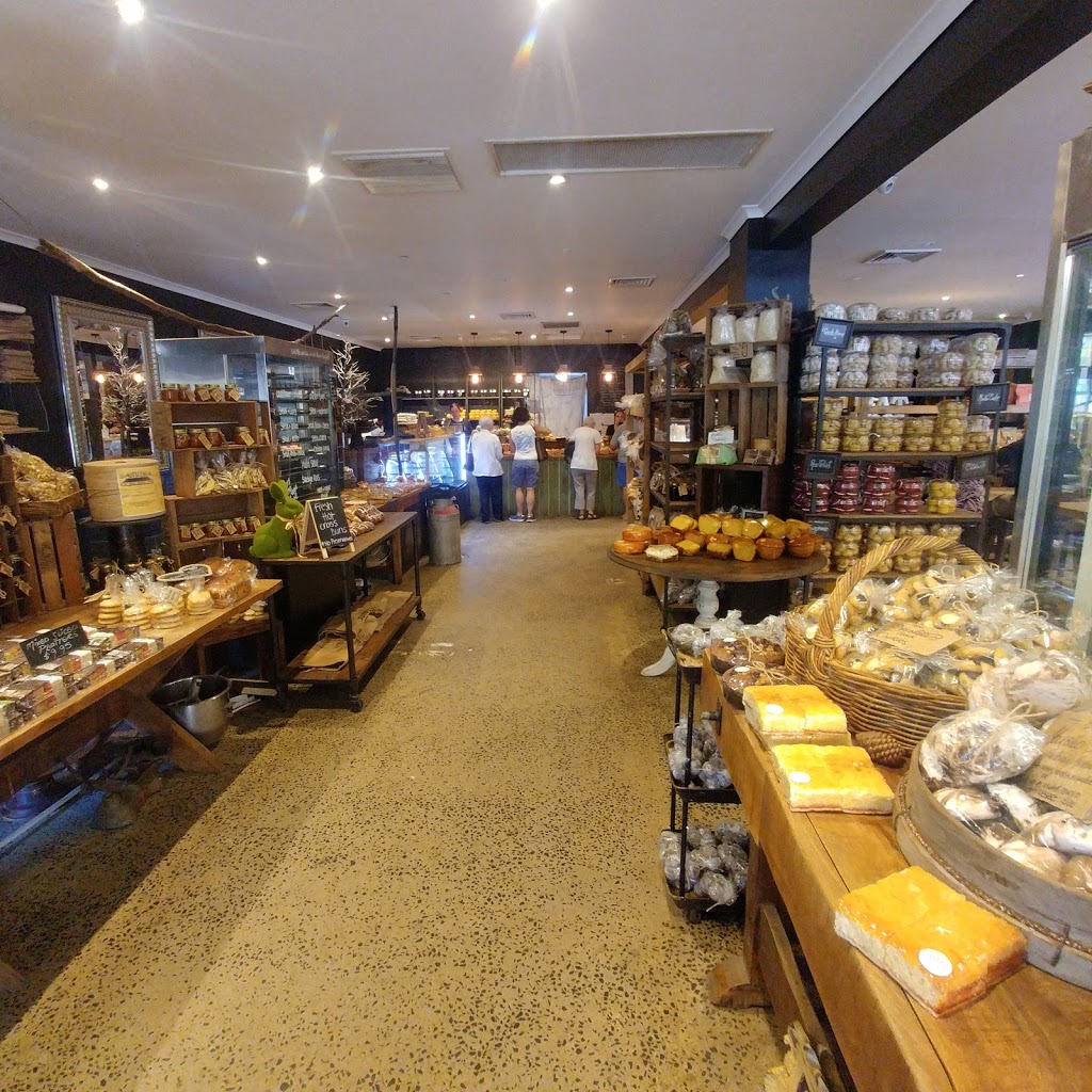 Emerald Village Bakery & Cafe | Shop 8/8 Kilvington Dr, Emerald VIC 3782, Australia | Phone: (03) 5968 4310