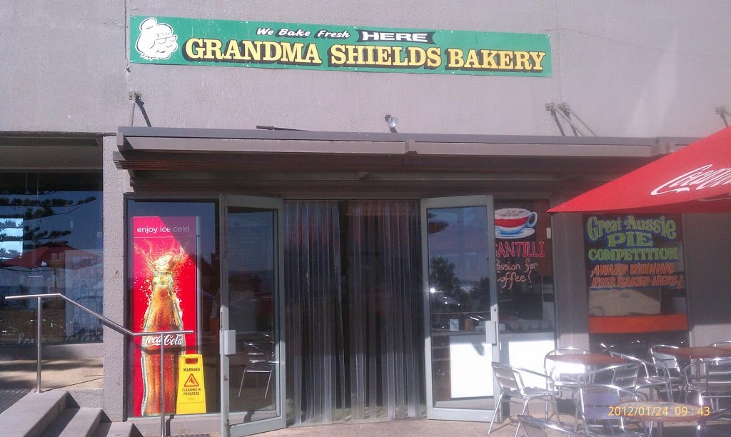 Grandma Shields Bakery | bakery | Cumberland Resort Plaza, 4/152 Mountjoy Parade, Lorne VIC 3232, Australia | 0352891525 OR +61 3 5289 1525