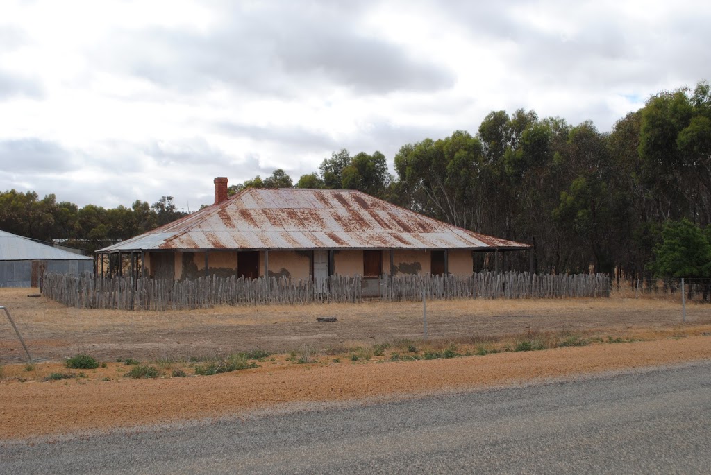 Happy Valley Homestead 1918 to 2002 | York-Williams Rd, Williams WA 6391, Australia