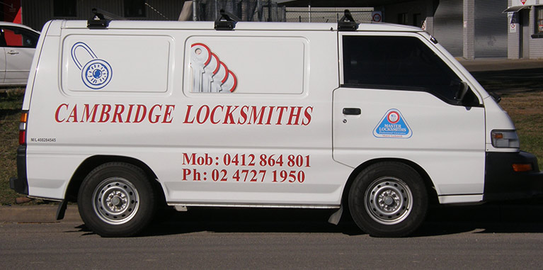 Cambridge Locksmiths | 117 Richmond Rd, Cambridge Park NSW 2747, Australia | Phone: 0412 864 801