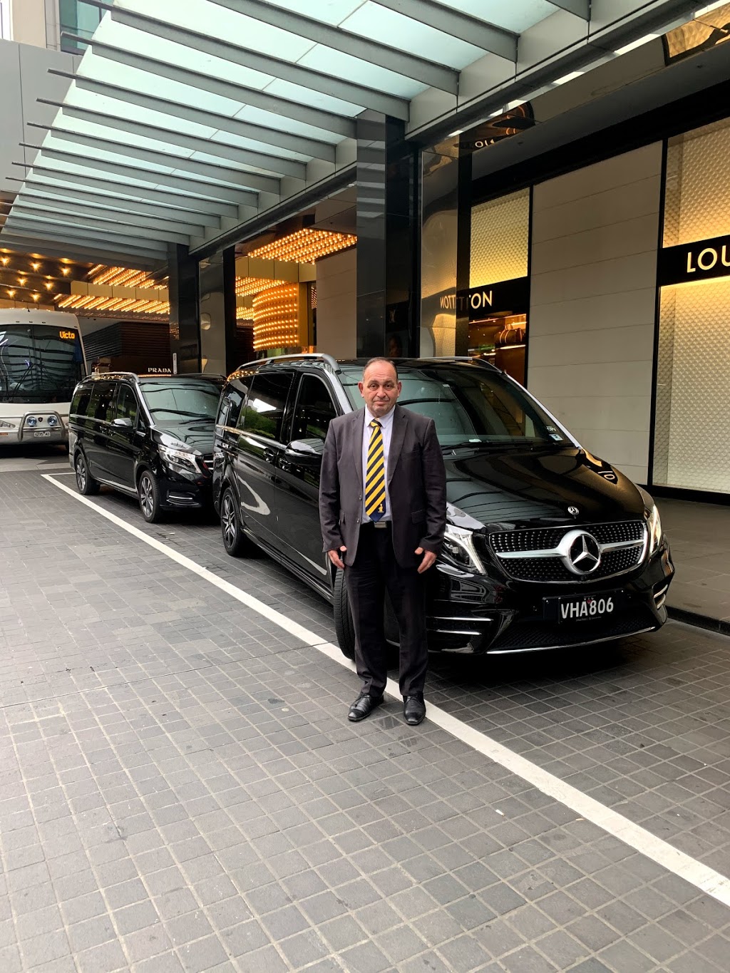 Chauffeurdrive | 6 Perron Cl, Craigieburn VIC 3064, Australia | Phone: 0419 339 469