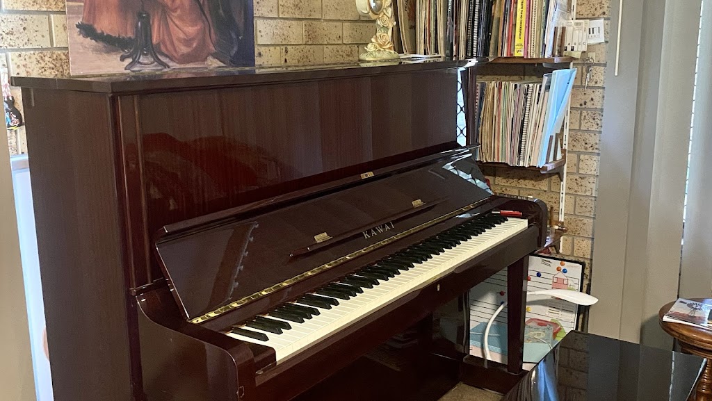 Lorraine Brandle Piano Teacher | 190 Brisbane Terrace, Goodna QLD 4300, Australia | Phone: 0418 798 912
