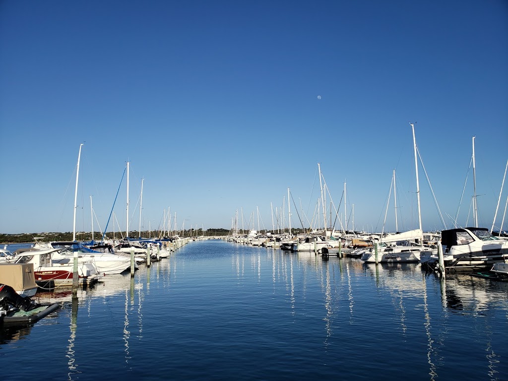 Blairgowrie Marina Top Carpark | 2920 Point Nepean Rd, Blairgowrie VIC 3942, Australia | Phone: (03) 5984 0888