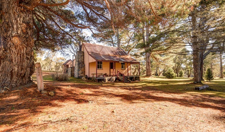 Daffodil Cottage | Port Phillip Trail, Tantangara NSW 2629, Australia | Phone: 1300 072 757