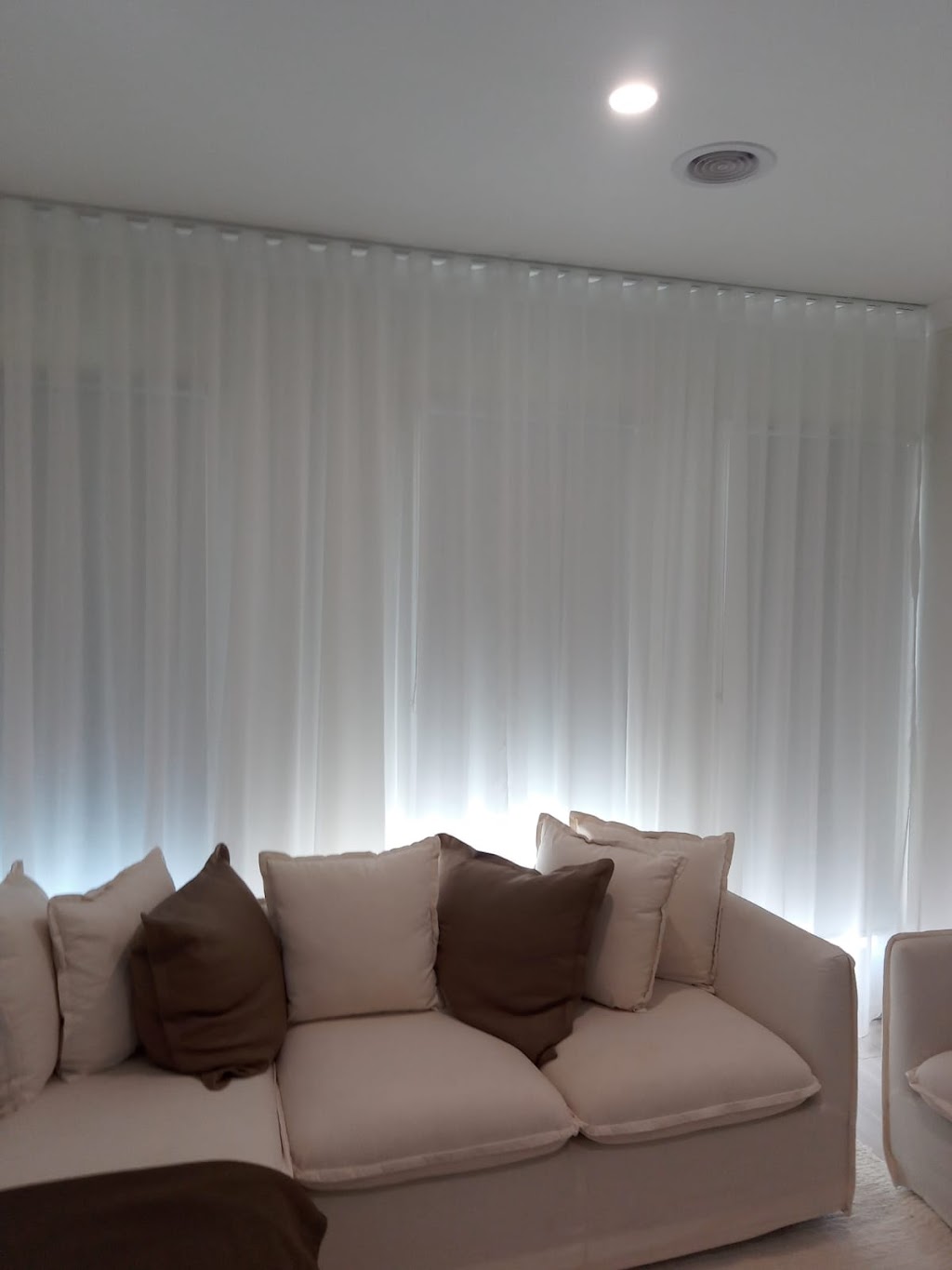Auszone Blinds | Lucas VIC 3350, Australia | Phone: 0411 269 594