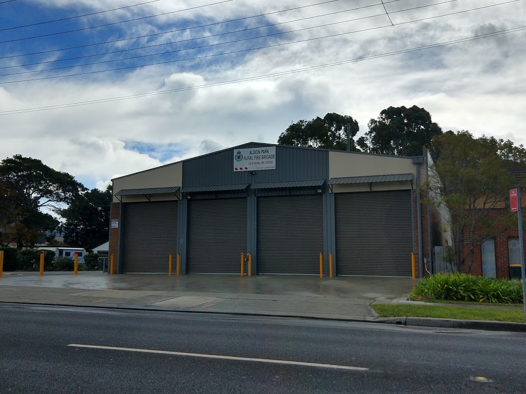 Albion Park Rural Fire Brigade | fire station | 96 Tongarra Rd, Albion Park NSW 2527, Australia