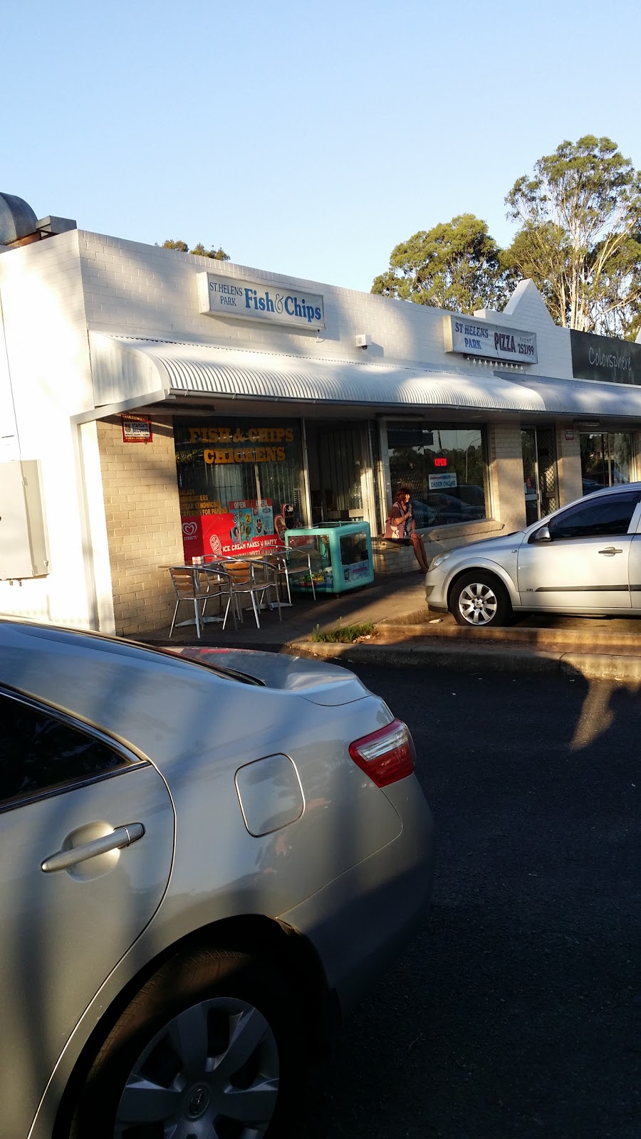 St Helens Park Pizza | meal delivery | 24 Woodland Rd, St Helens Park NSW 2560, Australia | 0246252199 OR +61 2 4625 2199