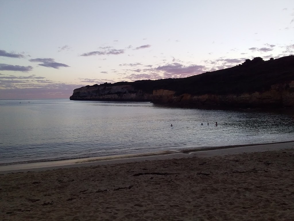 Port Campbell Visitor Information Centre | travel agency | 26 Morris St, Port Campbell VIC 3269, Australia | 1300137255 OR +61 1300 137 255