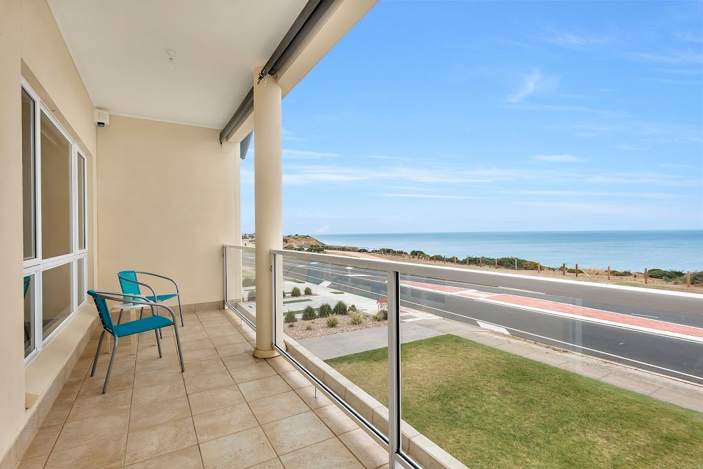 The Leafy Dragon - C21 SouthCoast Holidays | lodging | 2/65 Esplanade, Aldinga Beach SA 5173, Australia | 0885566983 OR +61 8 8556 6983