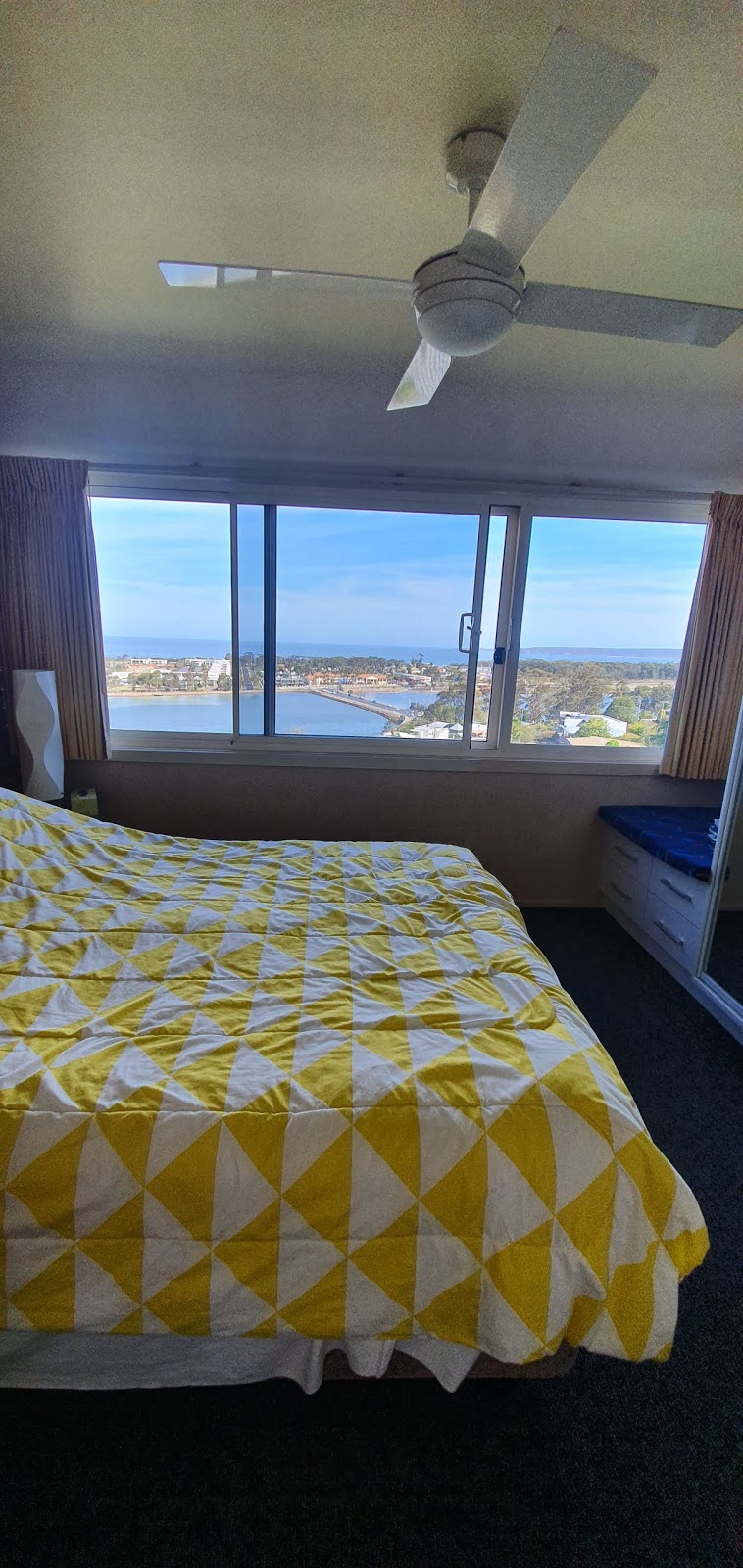 Pacific Heights Holiday Apartments | 1-5 Ocean View Ave, Merimbula NSW 2548, Australia | Phone: (02) 6495 2366