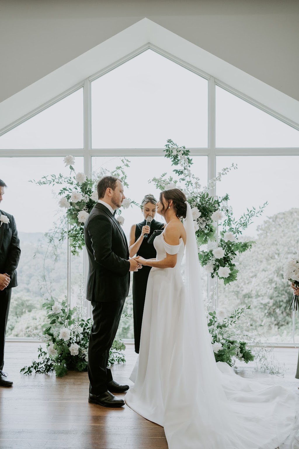 Married by Tash Wedding Celebrant | Edgewater La, Kingscliff NSW 2487, Australia | Phone: 0411 325 336