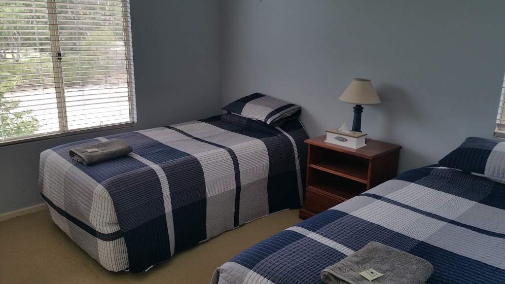 Jacaranda Heights Bed and Breakfast | lodging | LOT 14 Stock Rd, Kojonup WA 6395, Australia | 0898311200 OR +61 8 9831 1200