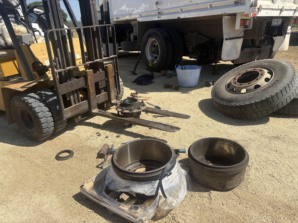 G&B Auto Mechanical | 495 Lyndhurst Ln, Warwick QLD 4370, Australia | Phone: 0402 720 916