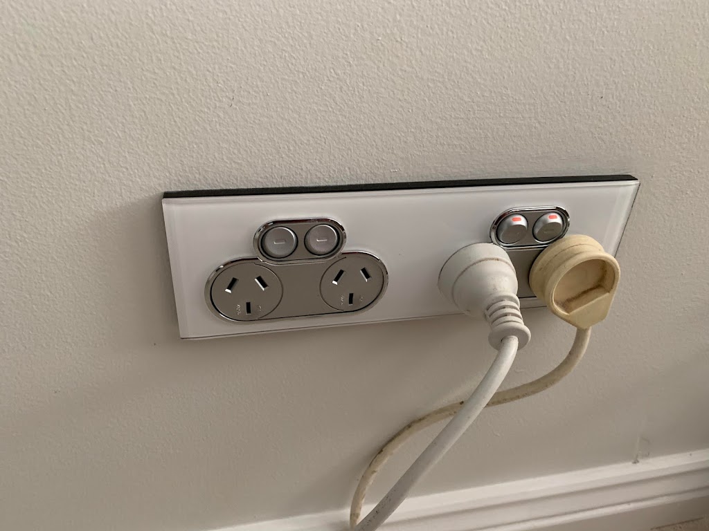 Golden Electrical Co. | 26 Bruce Rd, Glenbrook NSW 2773, Australia | Phone: 0492 990 984