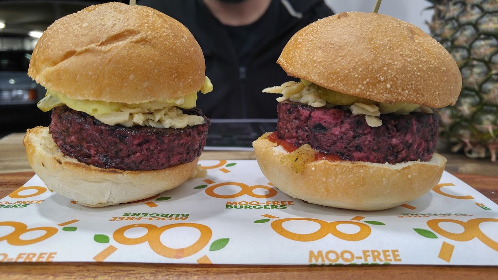 MooFree Burgers | 357 Redbank Plains Rd, Redbank Plains QLD 4301, Australia | Phone: 0424 744 729