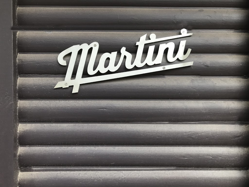 Martini Retro Hideaway | 43 Banjo Paterson Cres, Jindabyne NSW 2627, Australia | Phone: 0416 284 719
