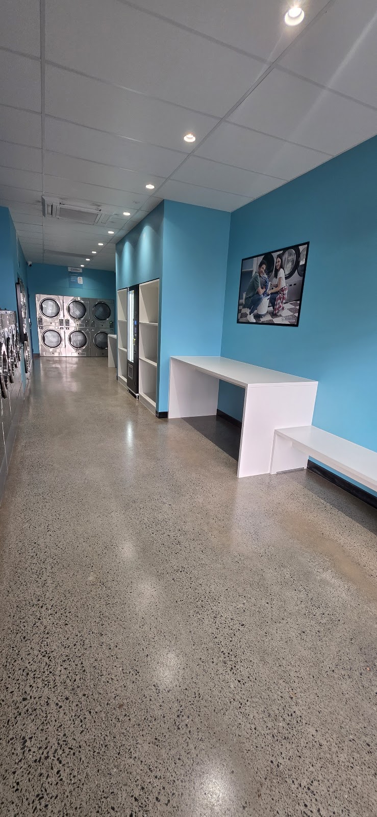 Squeaky Clean Laundromat | 61 Naomai St, Bundamba QLD 4304, Australia | Phone: 0488 183 535