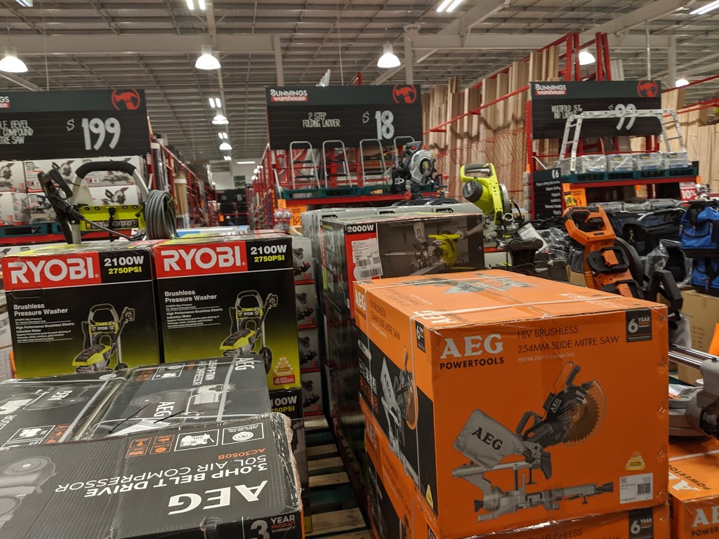 Bunnings Clyde North | hardware store | 46S Hamersley Dr, Clyde North VIC 3978, Australia | 0392939300 OR +61 3 9293 9300