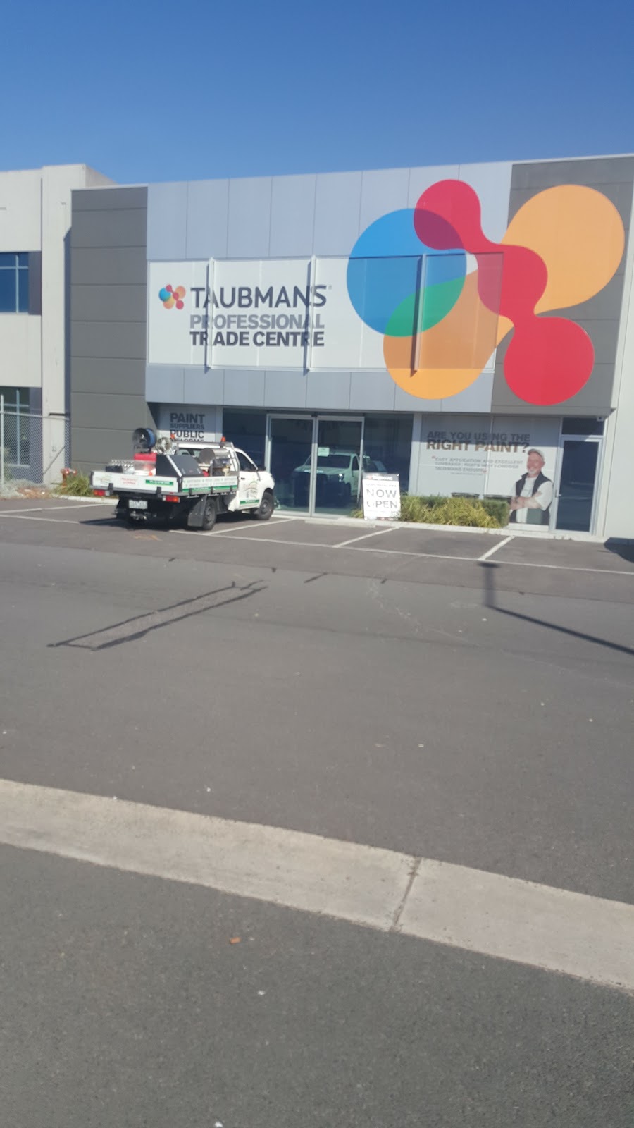 Taubmans Professional Trade Centre | home goods store | Unit 2/610 Lorimer St, Port Melbourne VIC 3207, Australia | 0396467715 OR +61 3 9646 7715