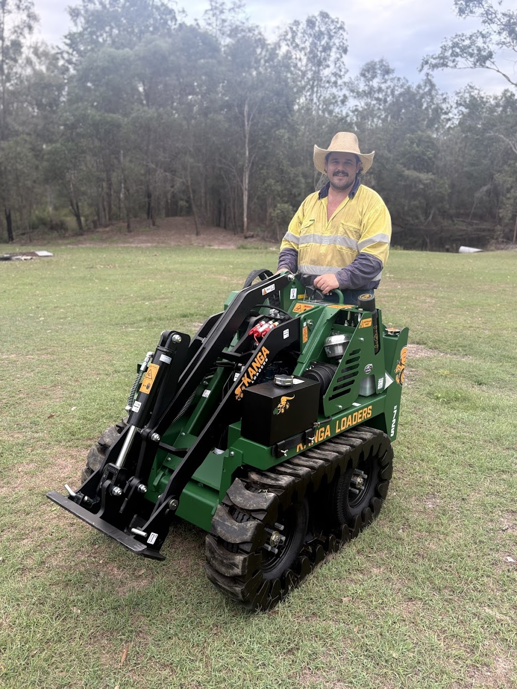Two Tracks Earthworks | 124 Mahons Rd, Coominya QLD 4311, Australia | Phone: 0409 037 654