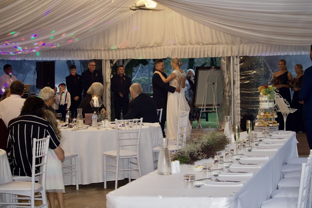 Cherbon Waters Weddings | 121 Cherbon St, Burbank QLD 4156, Australia | Phone: 0417 704 671