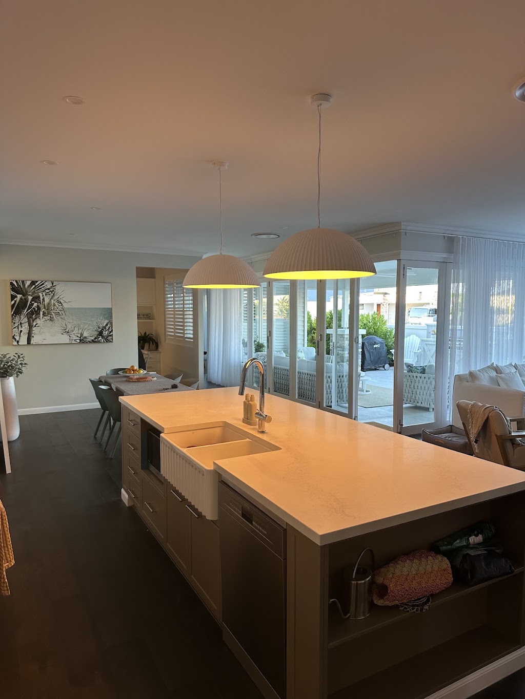 Limov Electrical Contracting | 19 Fourth Ave, Scarborough QLD 4020, Australia | Phone: 0406 156 912