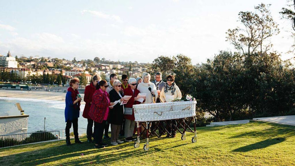 Tree of Life Funerals - Batemans Bay, Moruya, Narooma | 20 Angophora Pl, Catalina NSW 2536, Australia | Phone: 0493 276 554