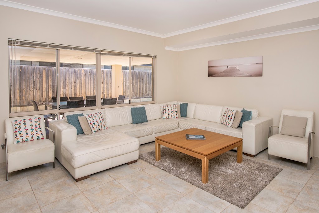 Dunsborough Holiday Homes - 6 Gibson Dr | 6 Gibson Dr, Dunsborough WA 6281, Australia | Phone: (08) 9756 7866