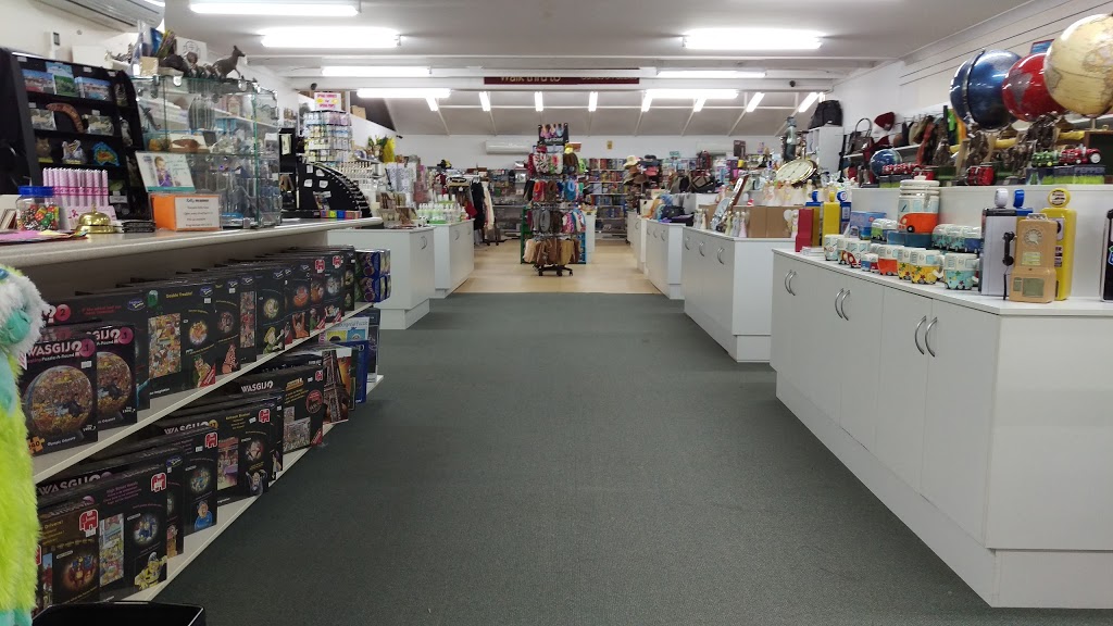 The Middle of Mogo | store | 44 Princes Hwy, Mogo NSW 2536, Australia | 0244744979 OR +61 2 4474 4979