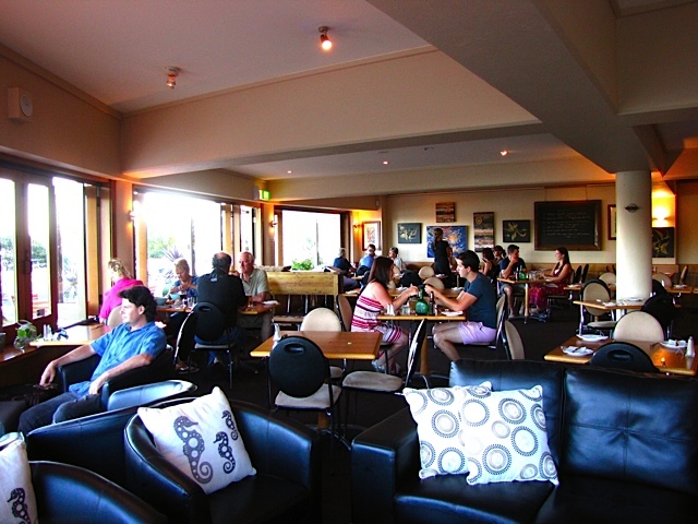 Stillwater Bar and Grill | restaurant | 23 Beach St, Merimbula NSW 2548, Australia | 0264951882 OR +61 2 6495 1882