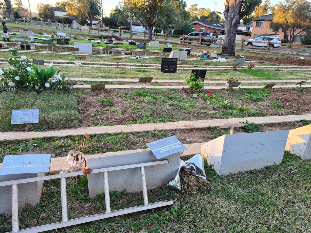 Narellan Cemetery | cemetery | 6 Richardson Rd, Narellan NSW 2567, Australia