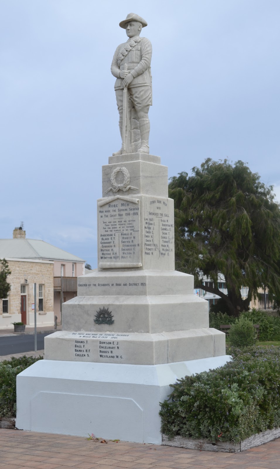 Soldiers Memorial | park | 34A Smillie St, Robe SA 5276, Australia