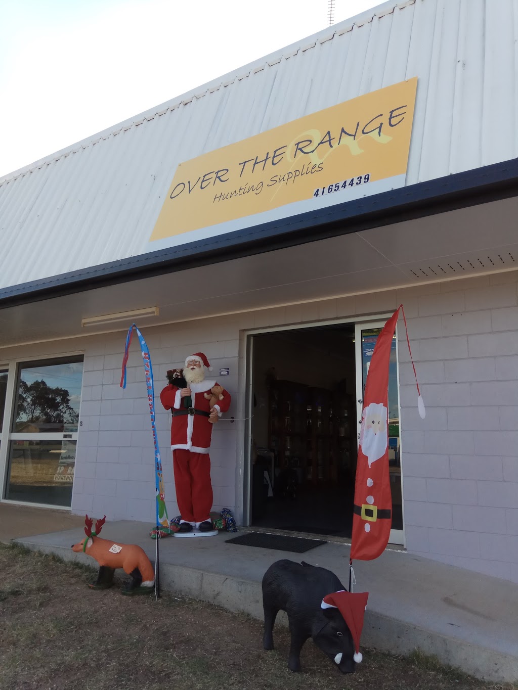 Over the range hunting supplies | 30 Bouverie St, Mundubbera QLD 4626, Australia | Phone: (07) 4165 4439