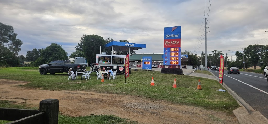 Hangry Stop | 533 Wilberforce Rd, Wilberforce NSW 2756, Australia | Phone: 0405 660 957