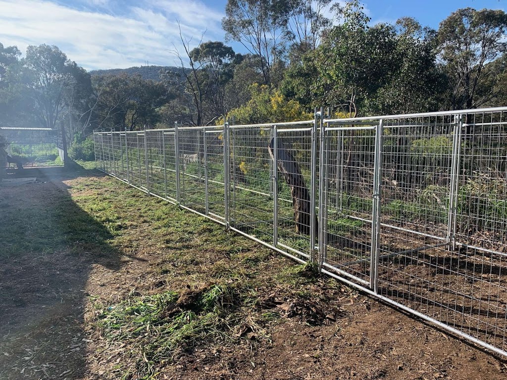 we temp fence | 13 Sharpes Rd, Miners Rest VIC 3352, Australia | Phone: 0400 595 173