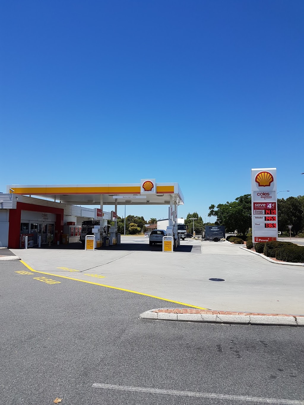 Coles Express | gas station | Farrington Rd, Leeming WA 6149, Australia | 0893103455 OR +61 8 9310 3455