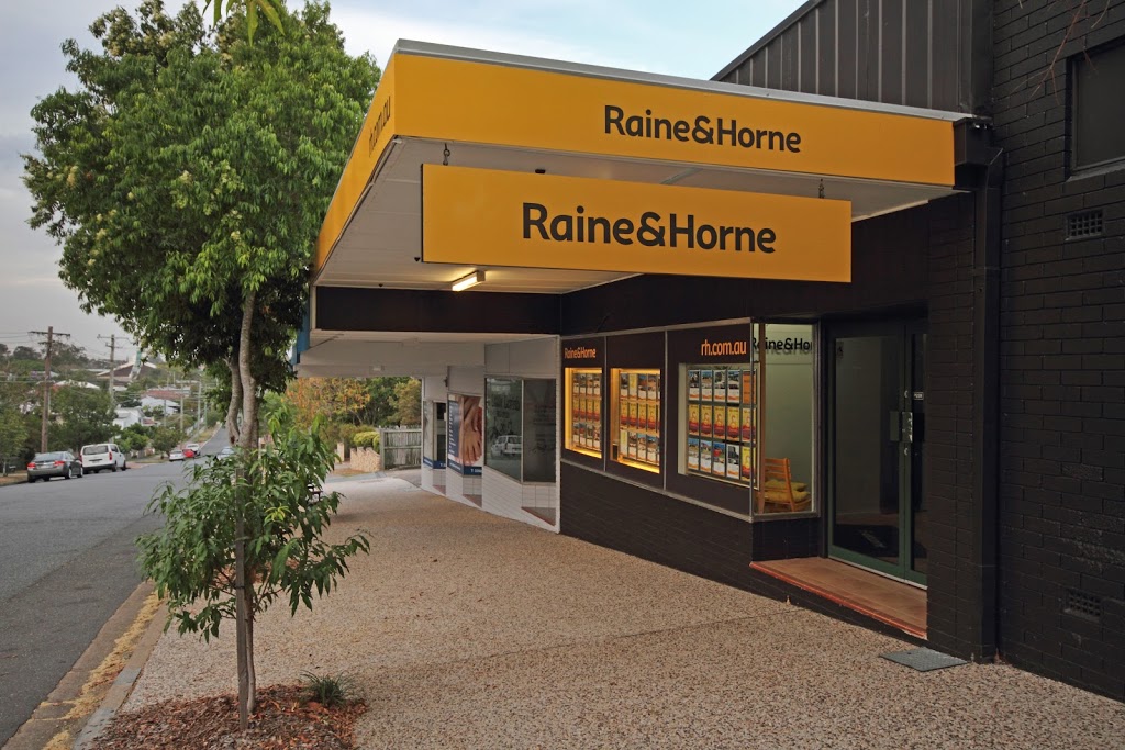 Raine and Horne Onsite Sales | 2/852 Old Cleveland Rd, Carina QLD 4152, Australia | Phone: (07) 3399 1944
