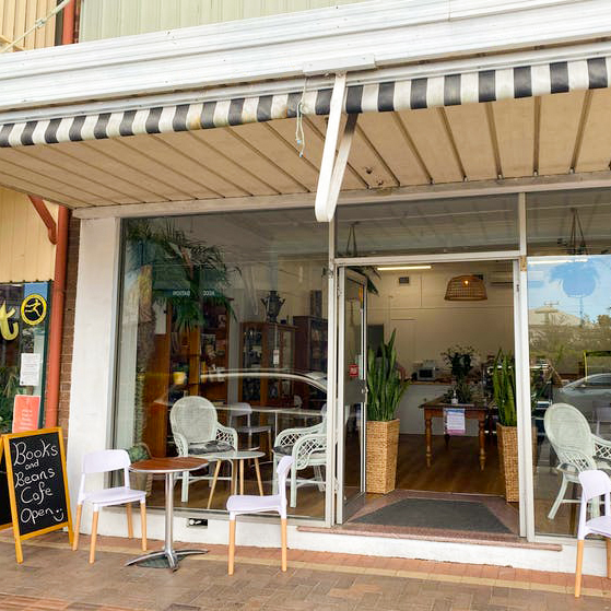 Books and Beans Cafe | 10 River St, Maclean NSW 2463, Australia | Phone: 0425 294 852