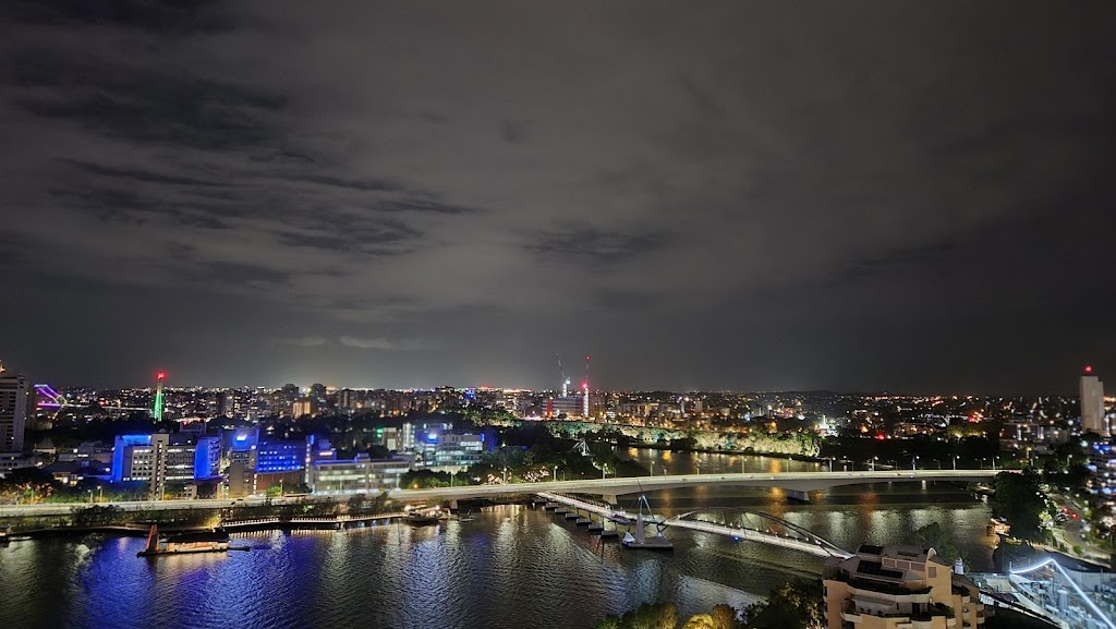 The Terrace Rooftop Bar | Emporium Hotel South Bank, Level 21/267 Grey St, South Brisbane QLD 4101, Australia | Phone: (07) 3556 3333