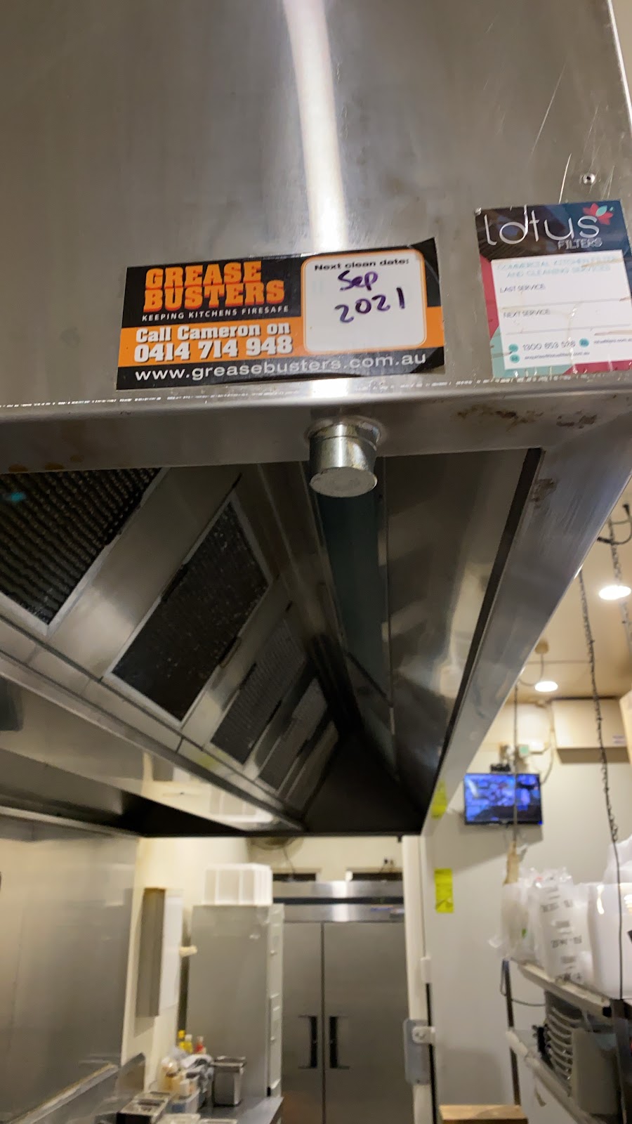 Grease Busters | 17 Markham Ave, Runaway Bay QLD 4216, Australia | Phone: 1300 439 019