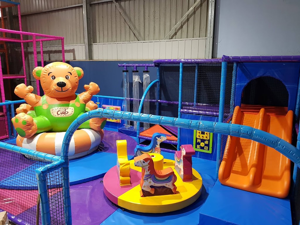 PlayHut Indoor Party & Play Centre | 24/26 Apparel Cl, Breakwater VIC 3219, Australia | Phone: (03) 5229 8543