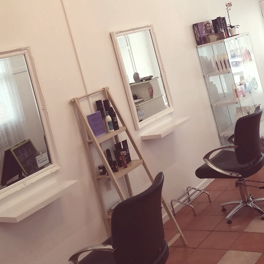 Chic Boutique & Hair | hair care | 1/73 Cressbrook St, Toogoolawah QLD 4313, Australia | 0754230011 OR +61 7 5423 0011