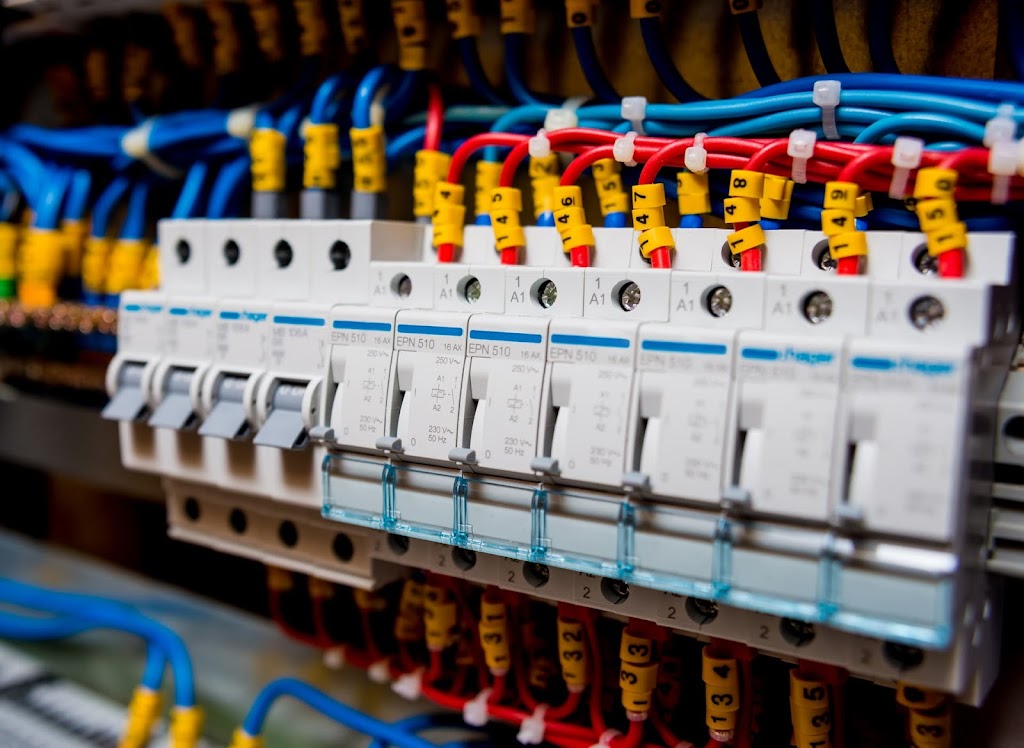Currie Electrical | 57 Grant Dr, Benalla VIC 3672, Australia | Phone: 0408 572 766